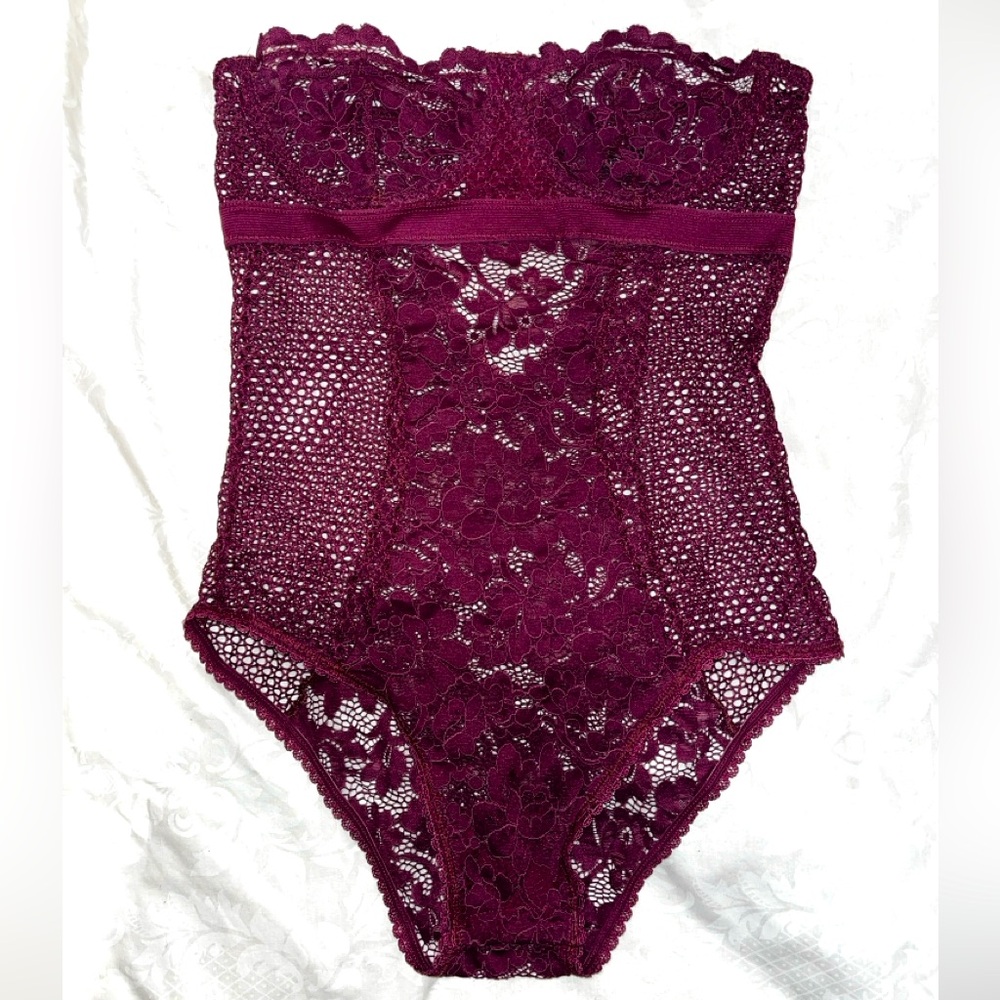 Else Petunia Strapless Underwire Bodysuit in Magenta